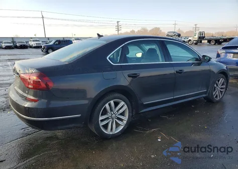 2017 Volkswagen Passat Sel Premium z USA, uszkodzony, nr VIN 1VWCT7A37HC071399